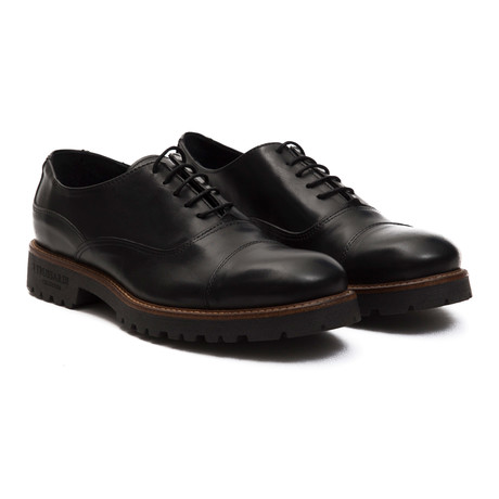 Valamala Plain Toe Cap Brogue // Nero (Euro: 39)