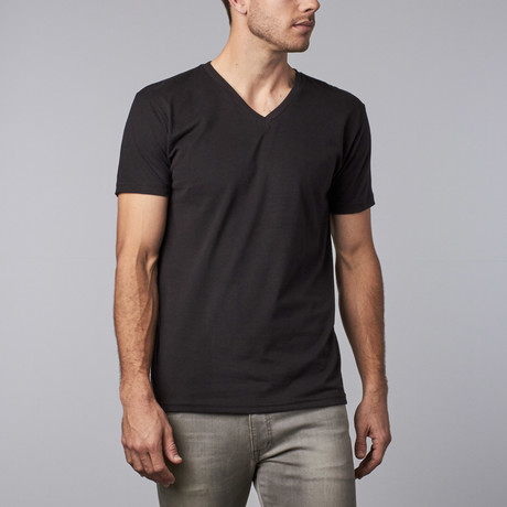 Aspen Apparel // Short Sleeve Brushed Cotton V-Neck // Black (Large)
