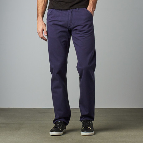 Workers Chino Tailored Fit // Navy (29WX32L)