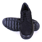 Bora Nubuck Lace-Up Tread Sneaker // Black (Euro: 41)