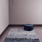 Varese Rug // Grey (5'7"L x 7'9"W)