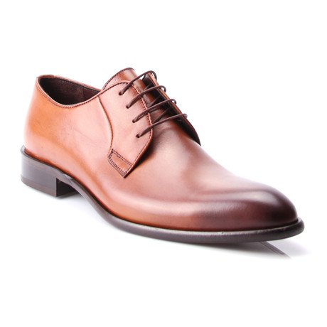 Matte Lace-Up Derby // Tobacco (Euro: 39)