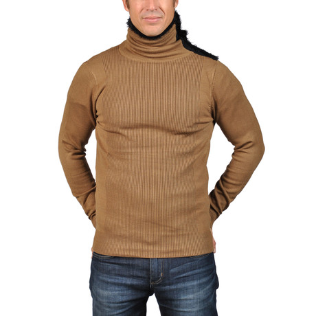 Sweater With Fur Collar // Camel (XS)