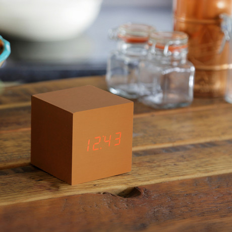 Wooden Cube Click Clock (Aluminum + White LED)