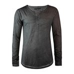 Primal Oiled Henley // Anthracite (XL)
