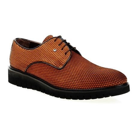 Textured Brogue // Tobacco (Euro: 39)