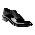 Patent Leather Textured Oxford // Black (Euro: 45)