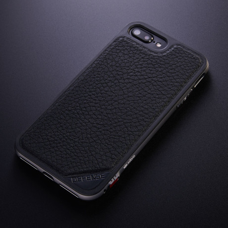 Defense Lux // Black Leather (iPhone 7)