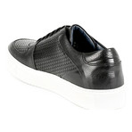 Roma Textured Low-Top Sneaker // Black (Euro: 40)