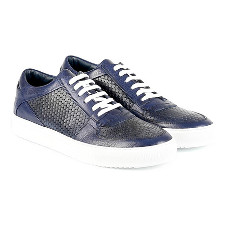 Roma Textured Low-Top Sneaker // Blue (Euro: 39)