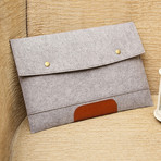 Felt MacBook Sleeve // Magnetic Button (11" MacBook Air)