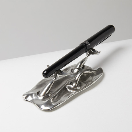 Whale Tail Pen Holder
