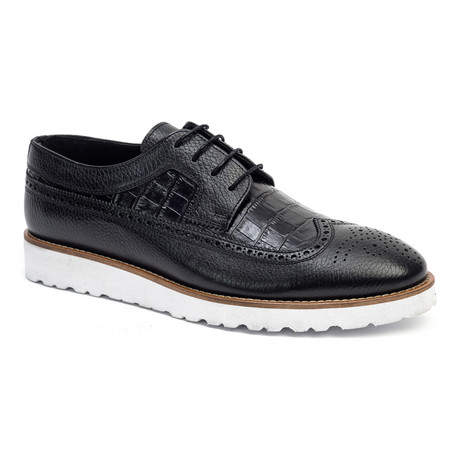 Casual Croc Wing-Tip Derby // Black (Euro: 40)