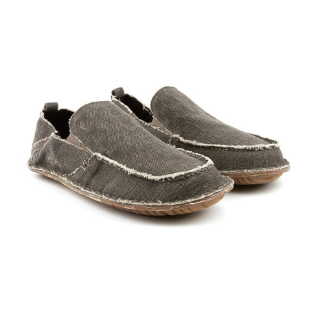 Beacon Slip-On Shoe // Charcoal (US: 8)