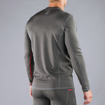 Stay Warm Functional Fit Long-Sleeve Crew Neck // Grey (M)
