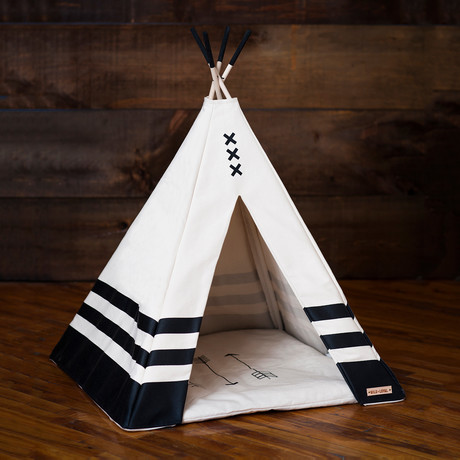 Pet Teepee // Black (24"L x 24"W x 32"H)