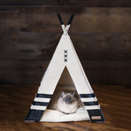 Pet Teepee // Black (24"L x 24"W x 32"H)