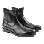 Jet Inside Zip Boot // Black (US: 7)