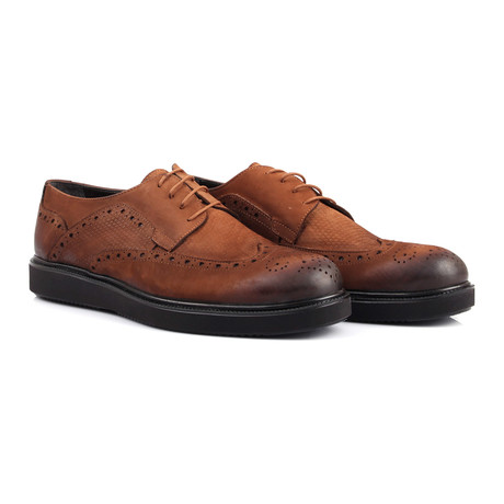 Perforated Wingtip Platform Derby // Tobacco (Euro: 40)