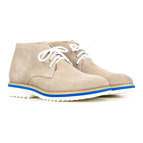 Contrast Sole Suede Chukka // Cappucino (Euro: 40)