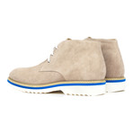 Contrast Sole Suede Chukka // Cappucino (Euro: 40)