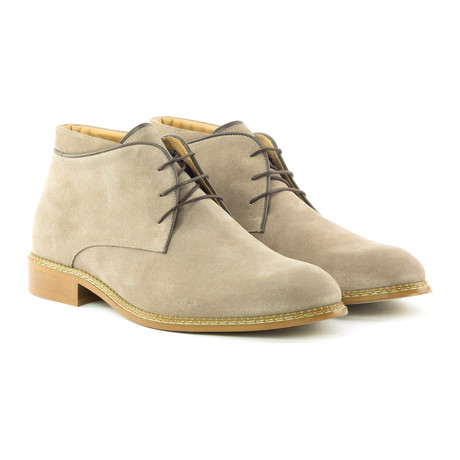 Piped Suede Chukka // Brown + Cappucino (Euro: 40)