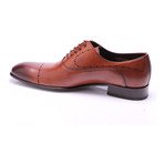 Medallion-Toe Oxford // Tobacco (Euro: 40)