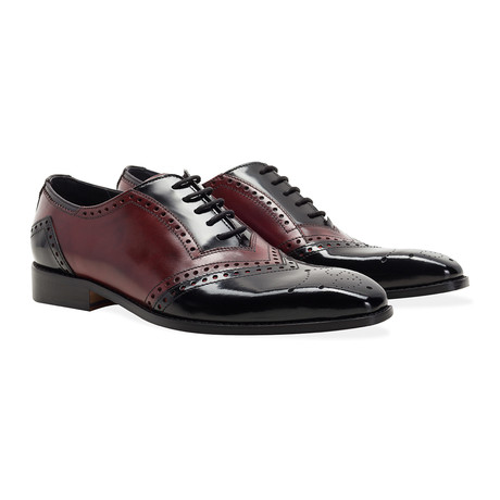 Manhattan Patent Medallion Oxford // Black + Bordeaux (UK: 6)