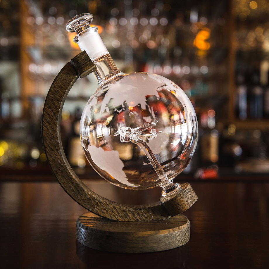 Prestige Decanters Intricate Glass Decanters Touch of Modern