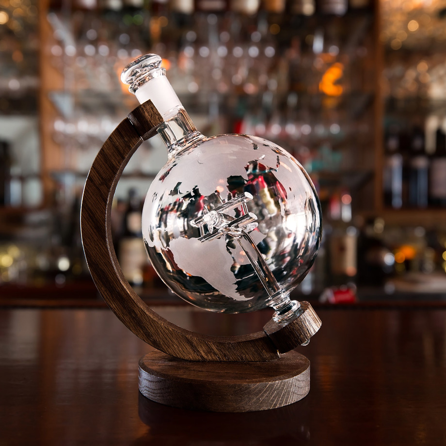 Prestige Decanters Intricate Glass Decanters Touch of Modern