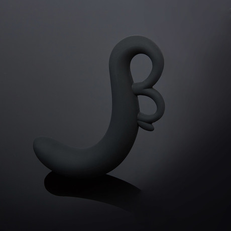 Black Curved Dong