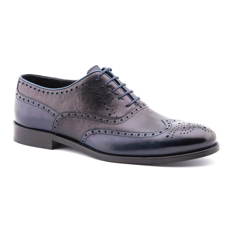 Classic Textured Oxford // Navy (Euro: 44)