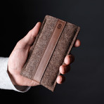 Classic iPhone Sleeve // Deep Caramel (iPhone 6/6S/7)