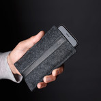 Classic iPhone Sleeve // Grey + Black (iPhone 6/6S/7)