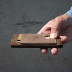 Card Wallet Sleeve // Deep Caramel (iPhone 6/6S/7)