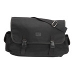 The Challenger Charging Backpack // Black