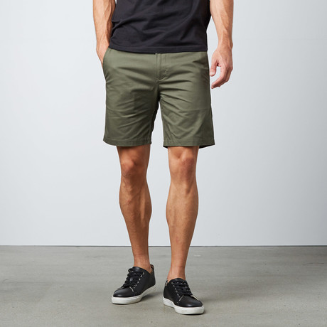 Pacific Chino Short // Olive (28)