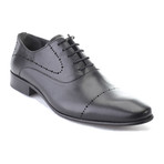 Eser Linear Perforated Oxford // Black (Euro: 45)
