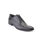 Eser Linear Perforated Oxford // Black (Euro: 43)