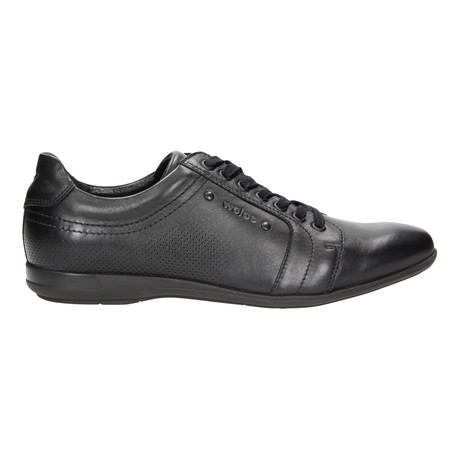 Perforated Heel Thin Sole Sneaker // Black (Euro: 38)