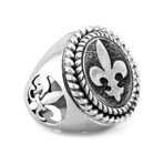 White Lily Medallion Ring (Size 7)