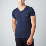 Eagle Back Logo V-Neck Tee // Marine (S)