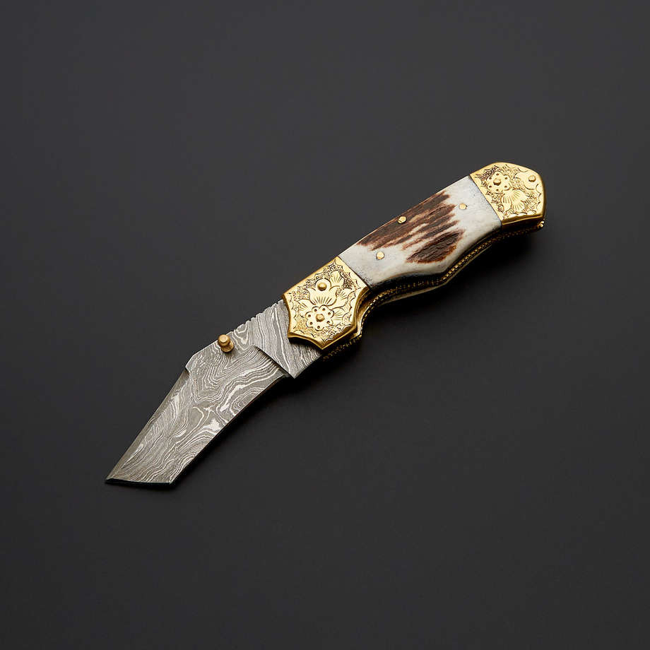 Kengo Knives Exquisite Damascus Blades Touch of Modern