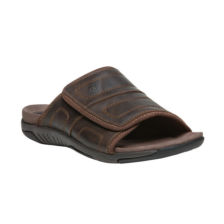Hatterus // Medium Width // Brown (US: 7)