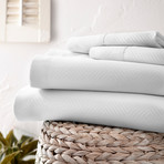 Urban Loft™ Luxury Soft Chevron Bed Sheets // 4 Piece Set // White (Twin)