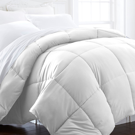 Urban Loft™ Premium Bed In A Bag // 8 Piece Set // White (Twin XL)