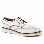 Wing-Tip Brogue Derby // White (Euro: 43)