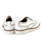 Wing-Tip Brogue Derby // White (Euro: 43)