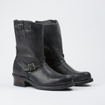 Engineer 12R // Black (US: 7)