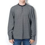 Kade Long-Sleeve Henley // Black (M)